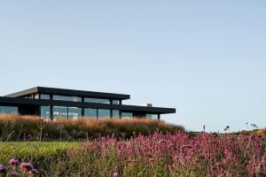 Seal Rock House by MIM Design