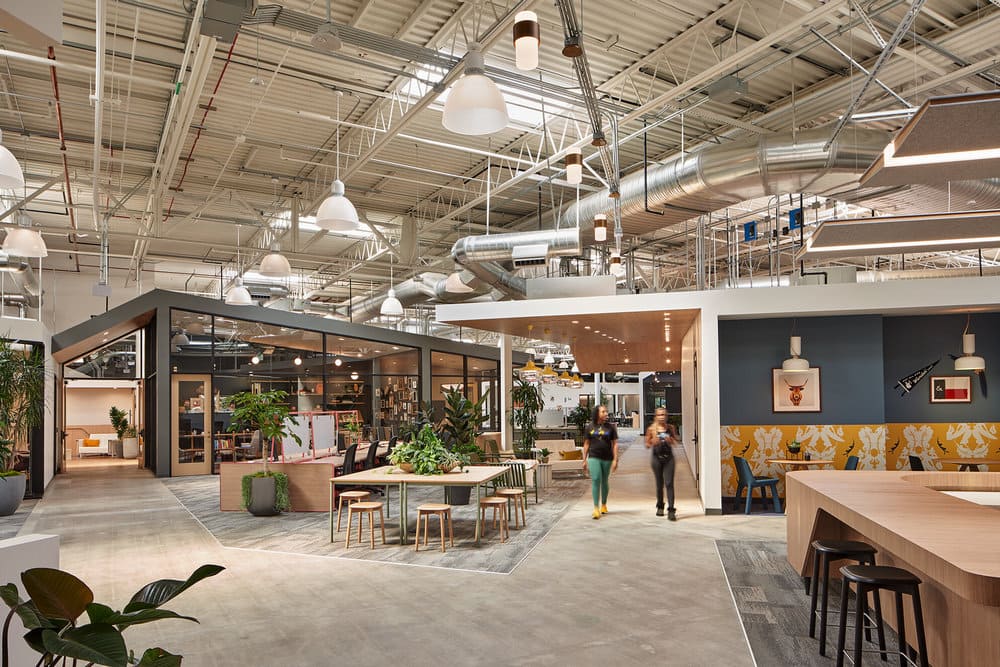 Saatchi & Saatchi Office, California / Studio Blitz