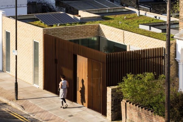 Hackney Backhouse by Guttfield Architecture