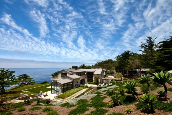 Richard Beard Architects Designs Big Sur Residence, California