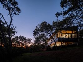 Live Oak Ridge Residence / KOA – Keyes Office of Architecture