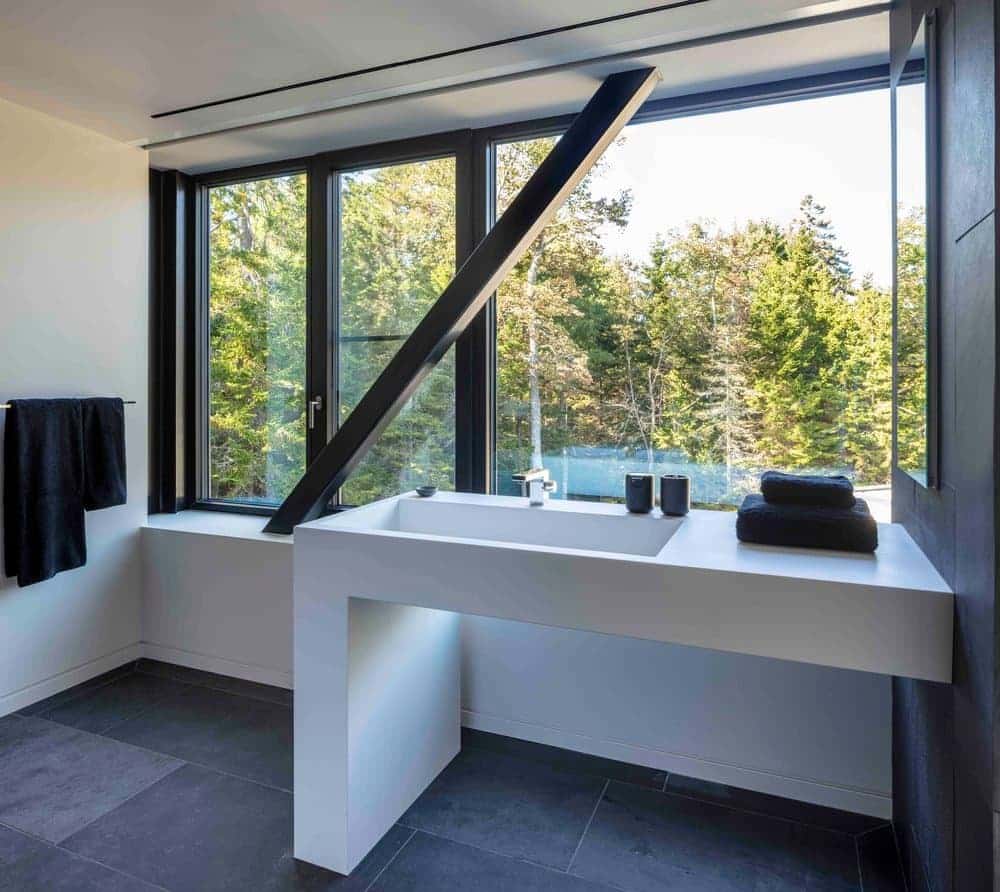 bathroom, Elliott Architects