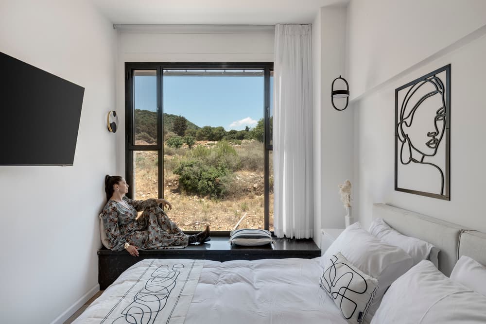 bedroom, Yehudit Schneider