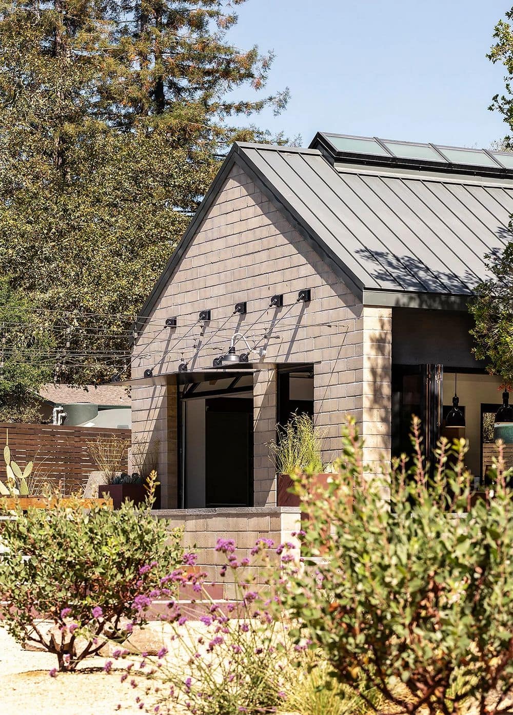 Sonoma Farmhaus by SKB Architects