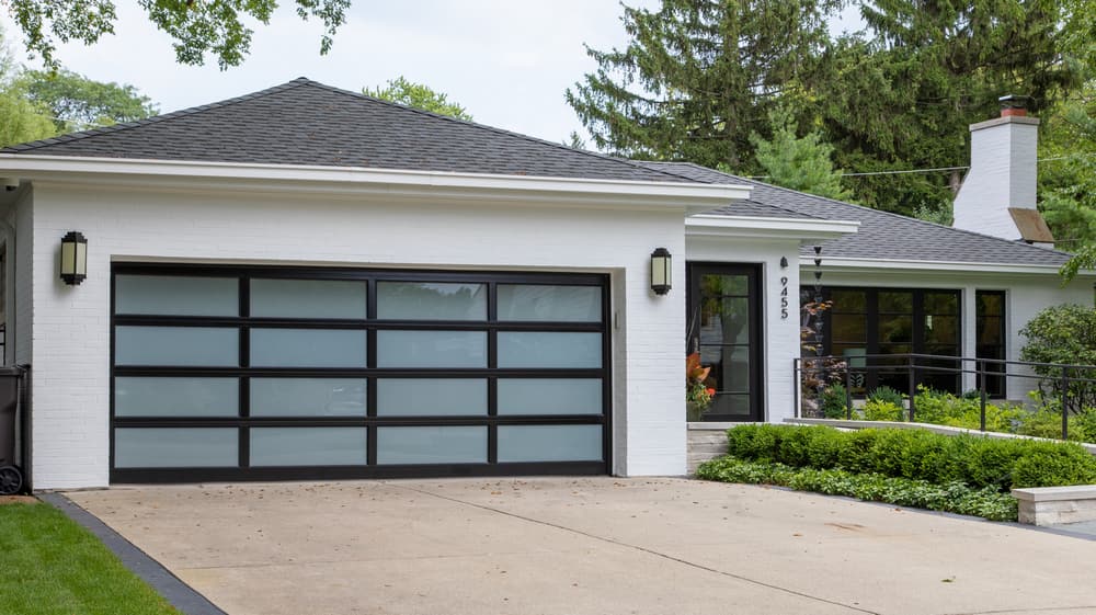 The Ultimate Guide to Choosing the Perfect Garage Door for Your Home