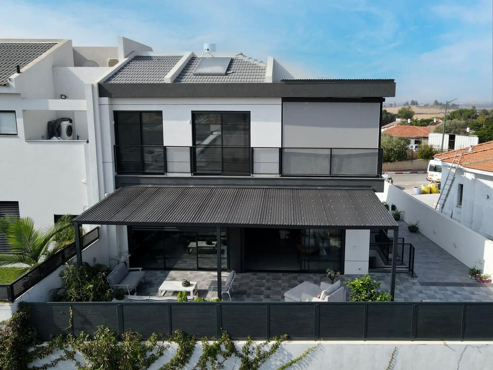 A Three-Story Private House in a Center City of Israel