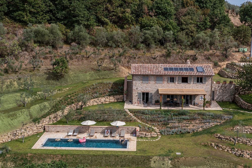 a newly built country house, Special Umbria