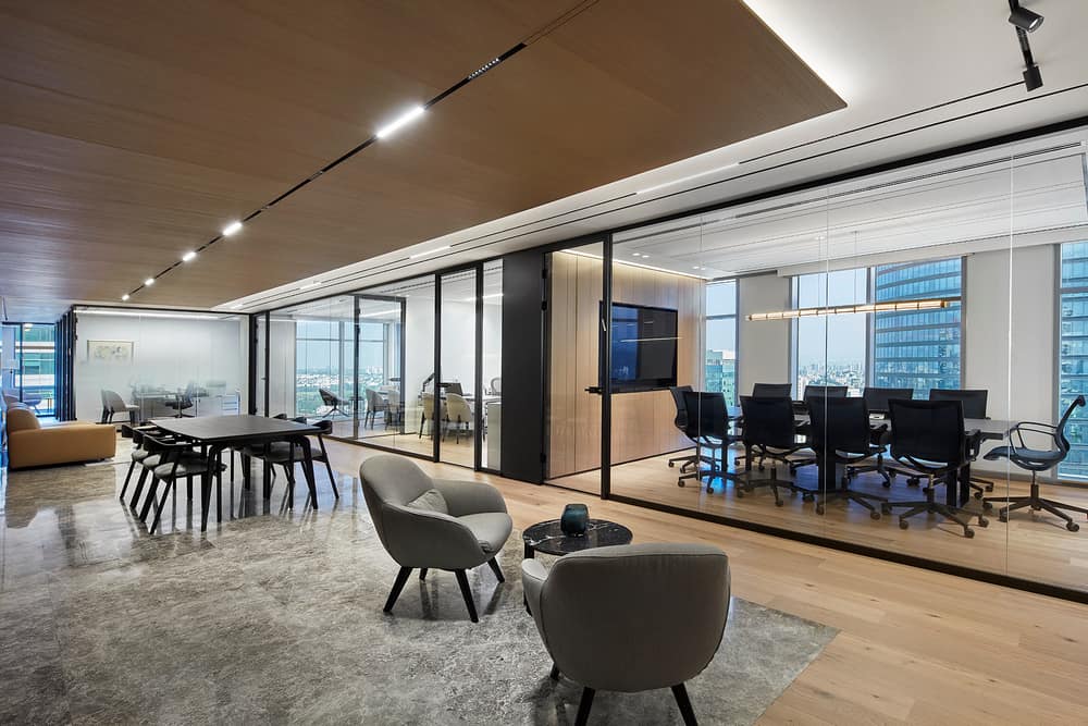 A Large Bright Workspace in the Diamond Exchange District in Ramat-Gan