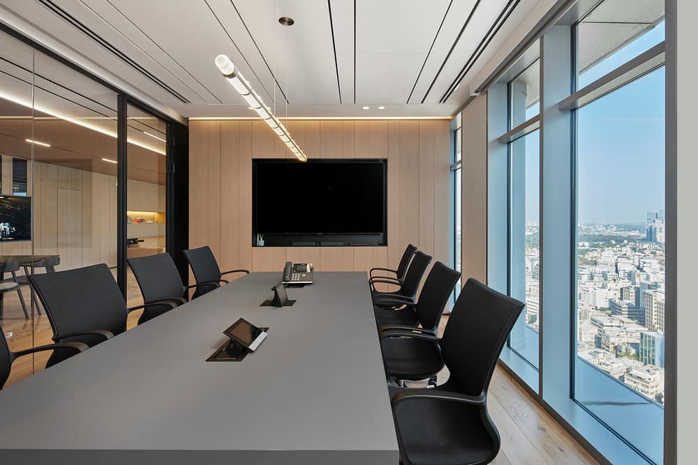 A Large Bright Workspace in the Diamond Exchange District in Ramat-Gan