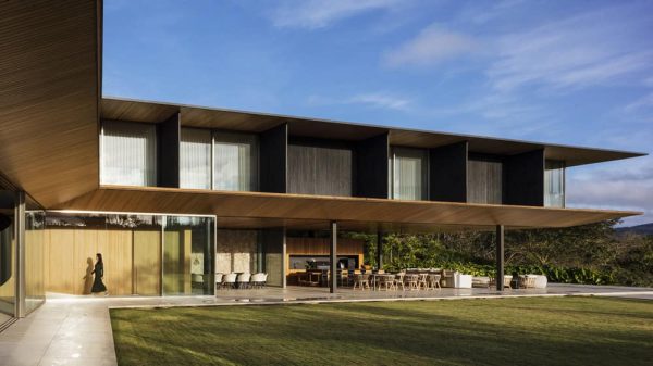 LR House, Porto Felix / Jacobsen Arquitetura