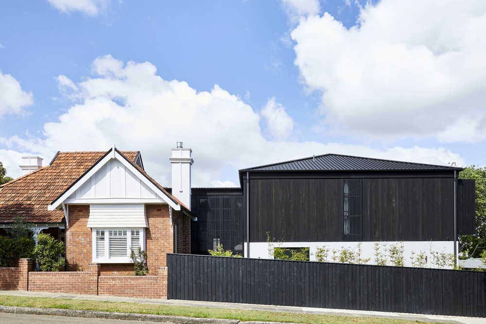 Carthona House by Daniel Boddan Studio