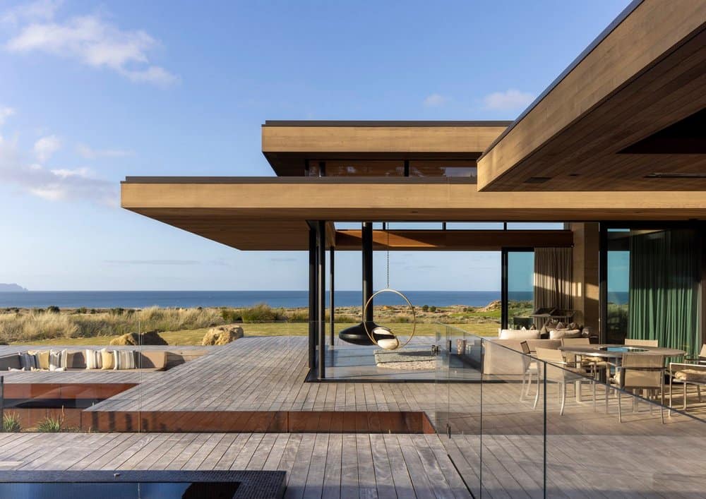 Mangawhai House by Julian Guthrie