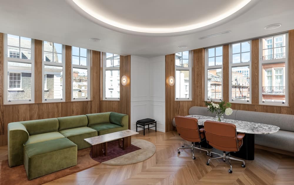 Cryptocurrency Finance House, London Workplace