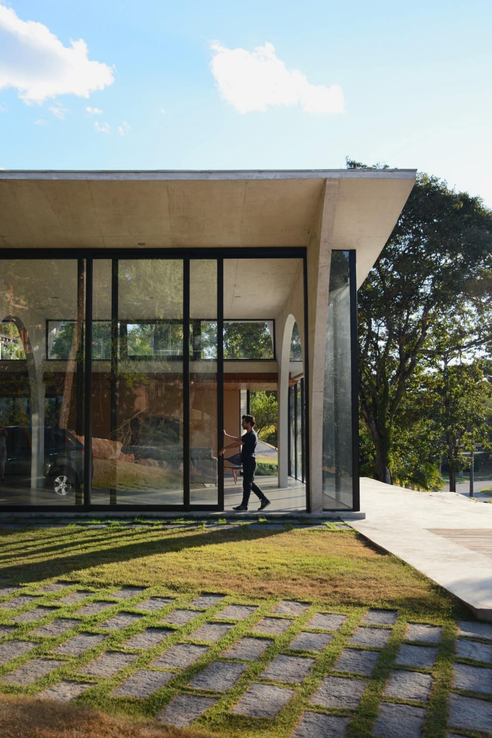 Joy House by Studio Rodrigo Ferreira