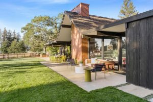 Palo Alto Eichler House / Gustave Carlson Design