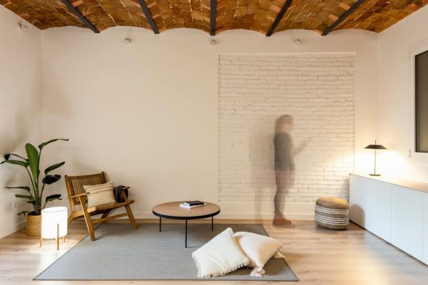 Sant Andreu Apartment, Barcelona / MZAM