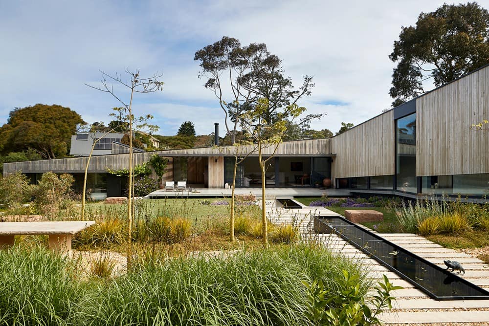 Coastal Court House by Bower Architecture