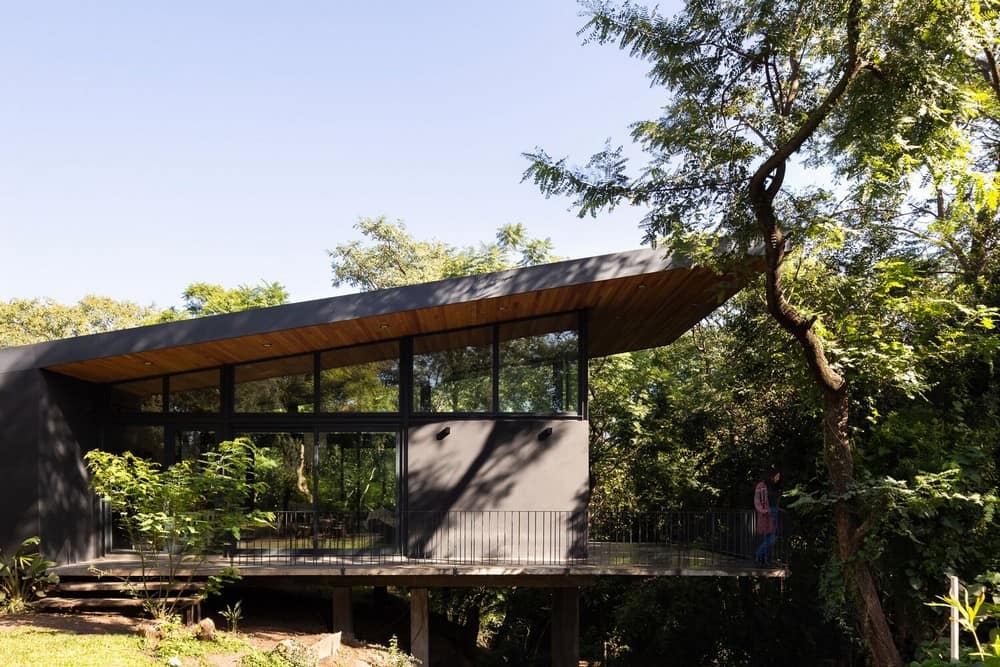 La Arbolada House by Indiana Sarubi Arquitecta