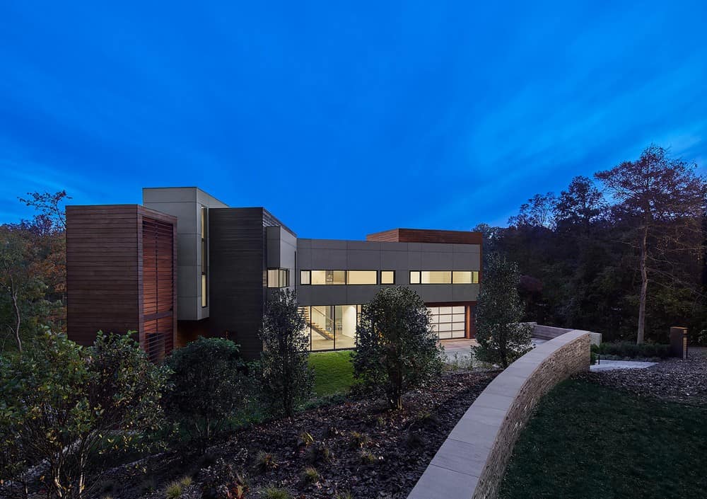 Lake Barcroft House by Robert Gurney Architect