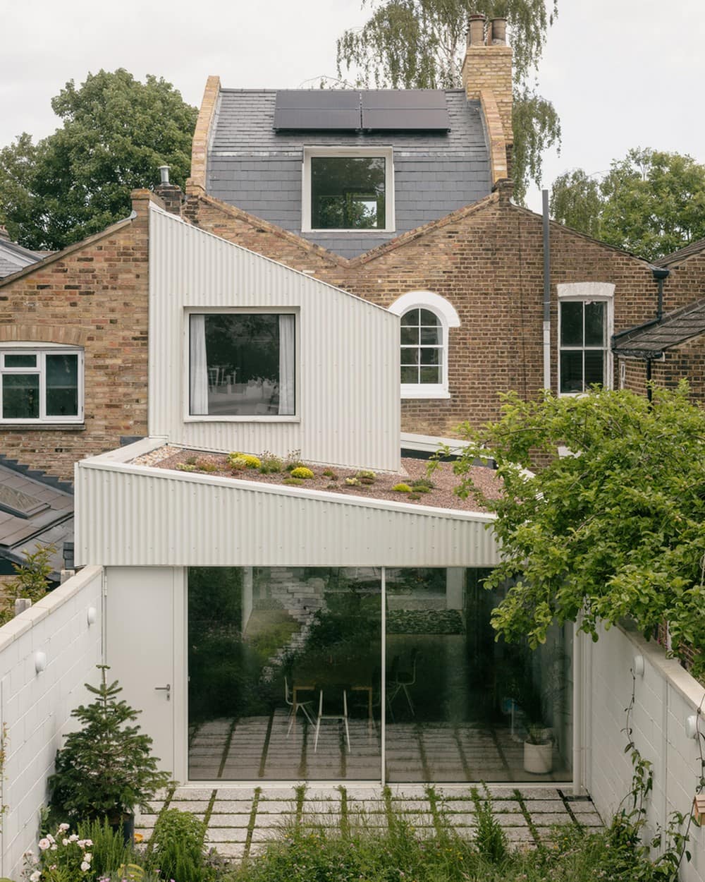 White Patio House, London / Pashenko Works