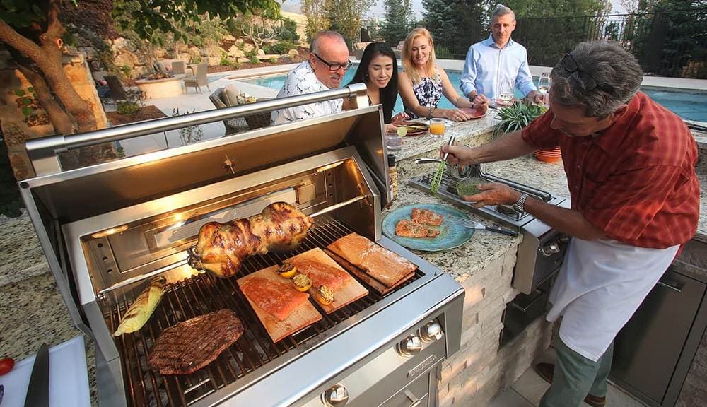 How to Create a Perfect Outdoor Kitchen