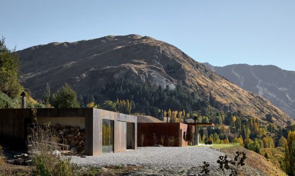 Pouaka Waikura House by Patterson Associates