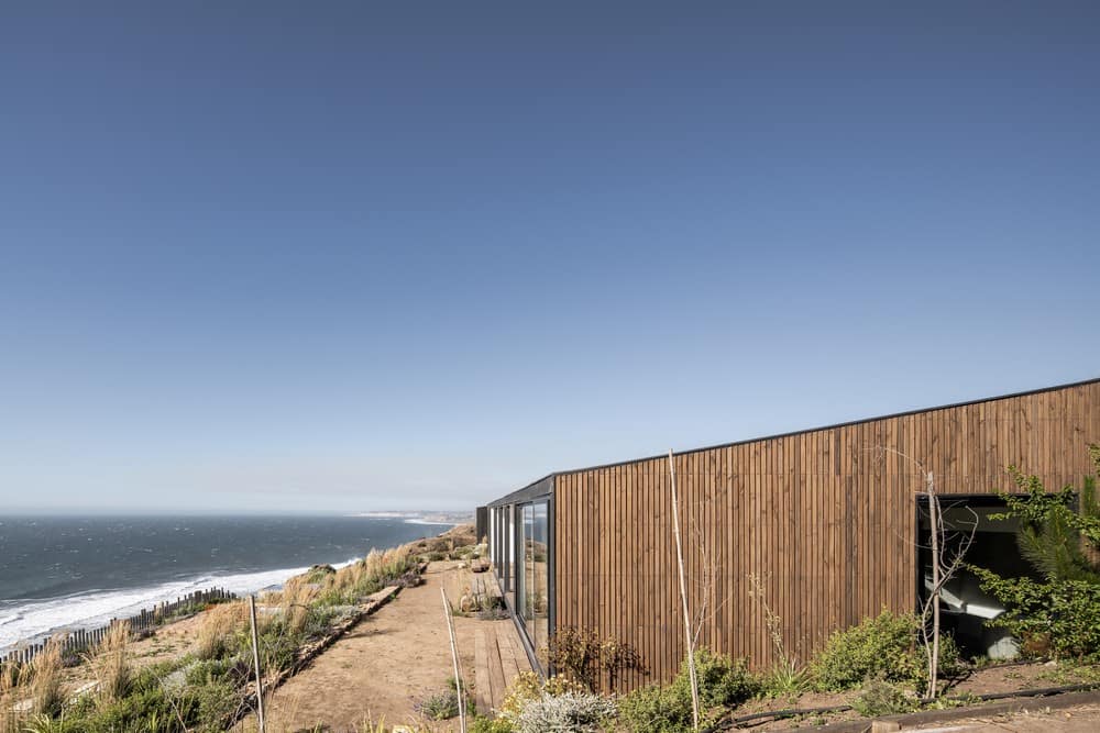 Casa Pujol Otaegui by ERRE Arquitectos