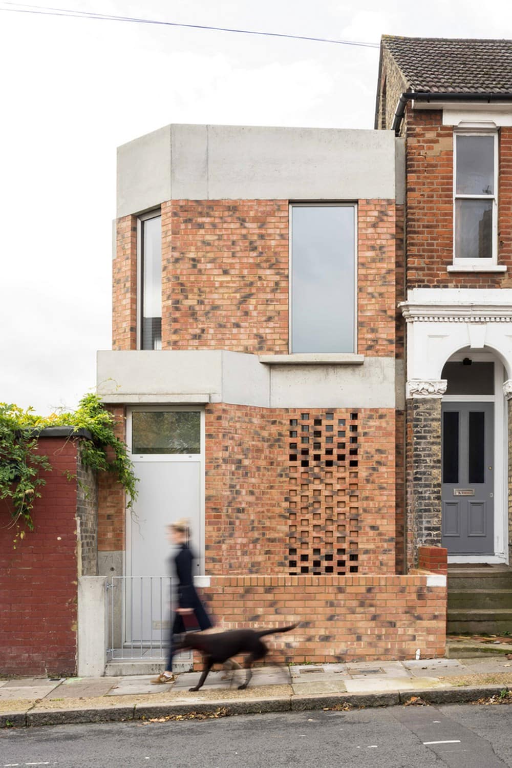 Corner Fold House by Whittaker Parsons