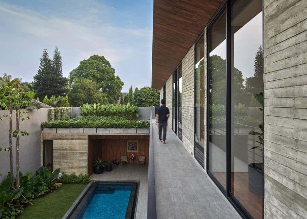 House JT / Tamara Wibowo Architects