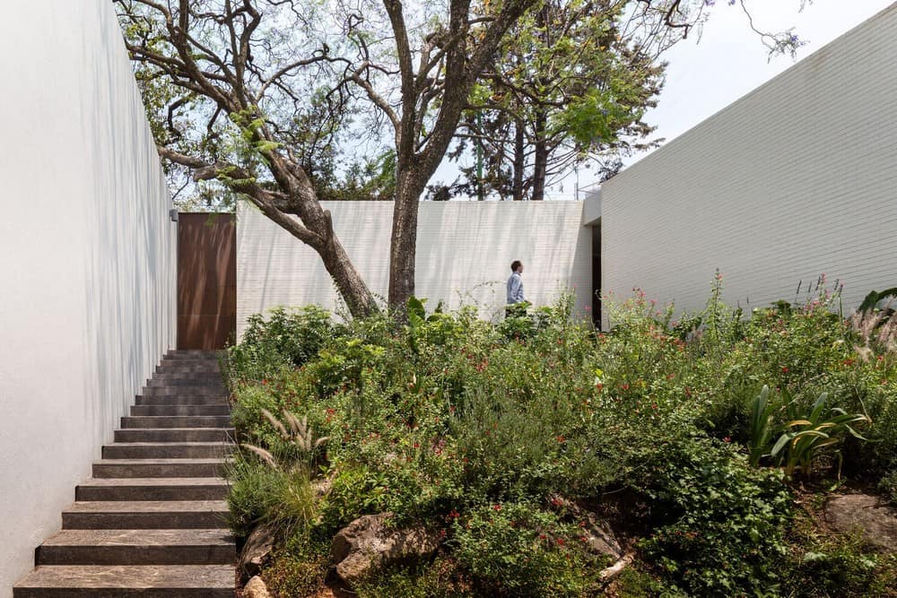 House in Amatepec, Mexico / Manuel Cervantes Estudio