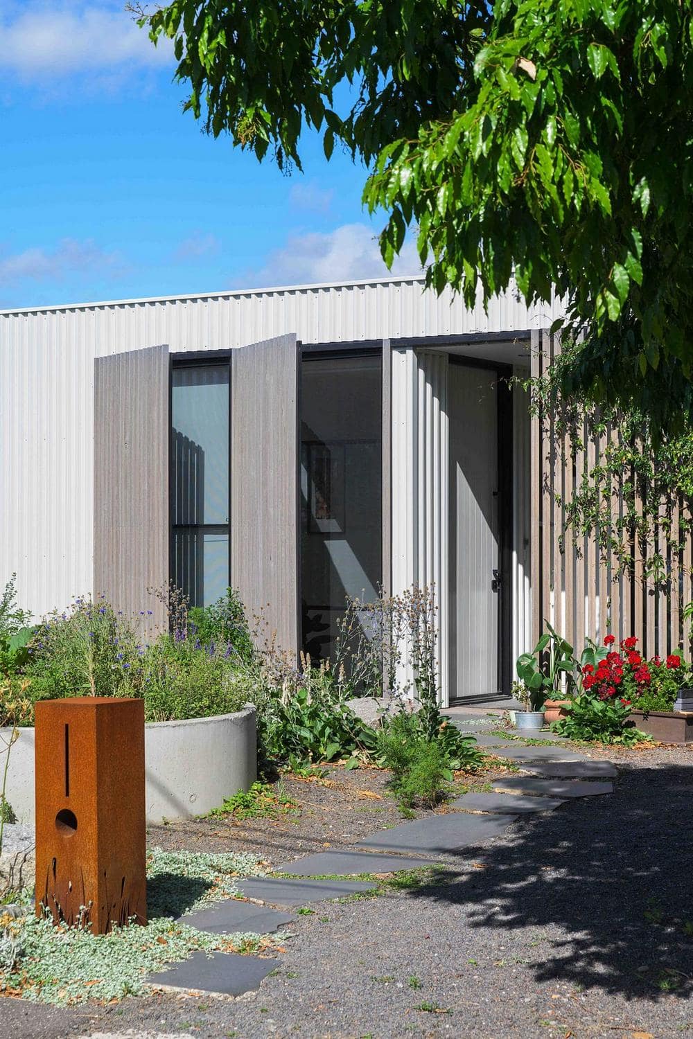 Sanctuary House by Ben Callery Architects