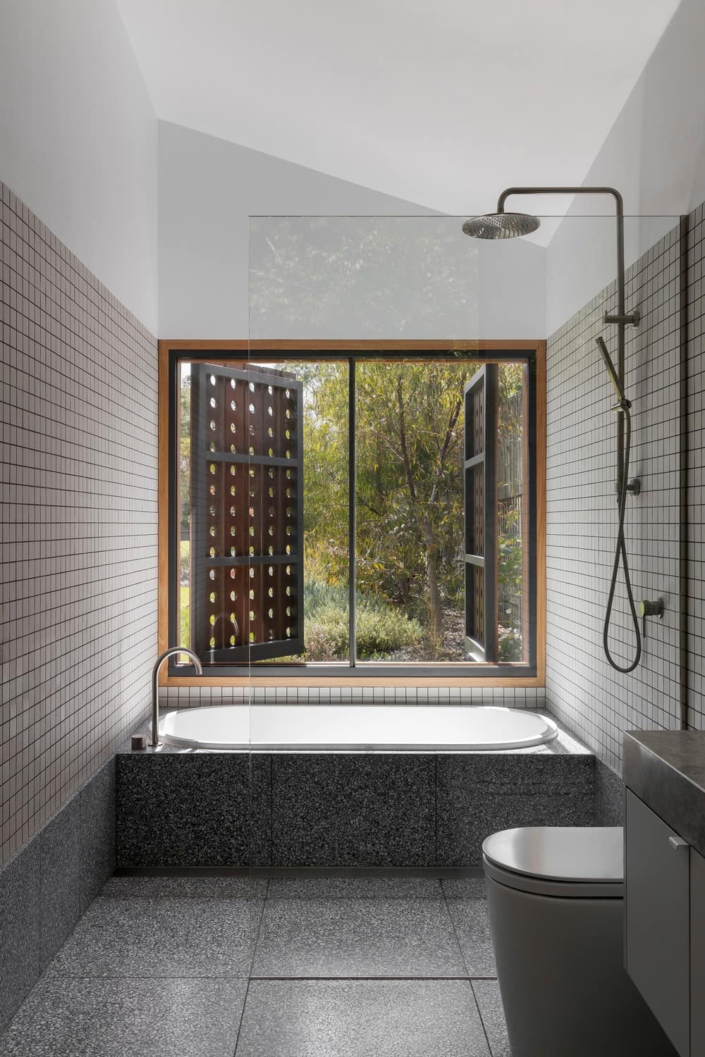 bathroom, Solomon Troup Architects