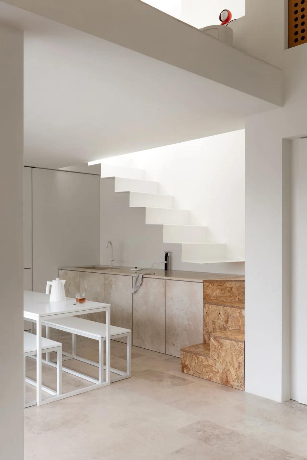 Stonehouse / Ö - Michela Ekström