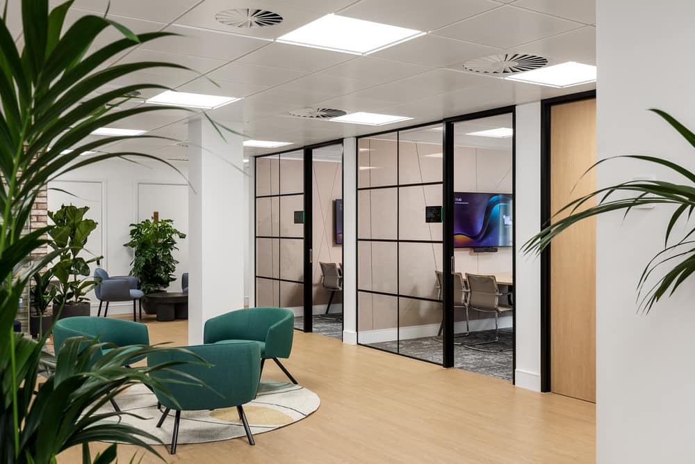 Theramex Offices, London / Oktra