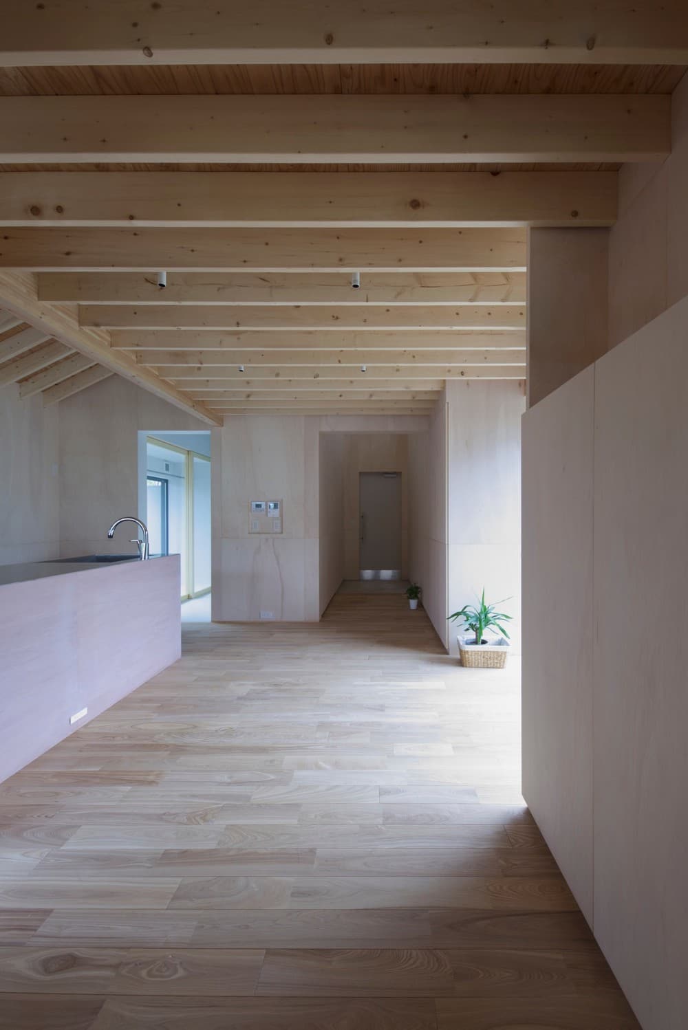 House in Hantsuki / Katsutoshi Sasaki + Associates