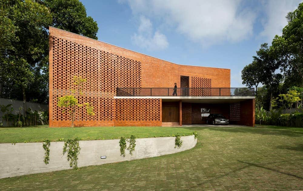 The Kenz House / Srijit Srinivas Architects