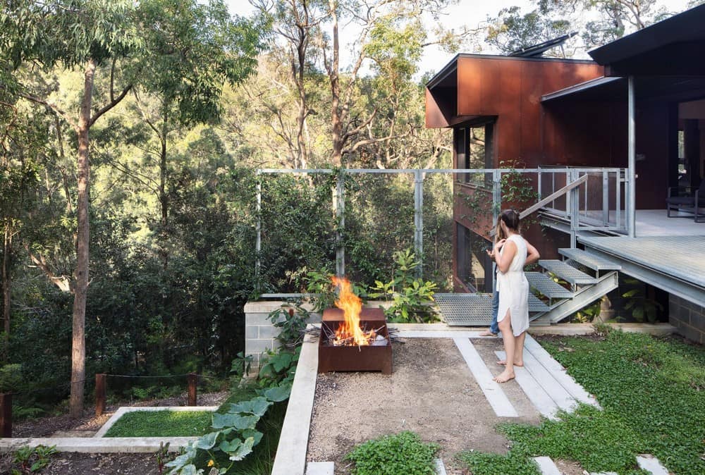 Tree House on the Land of the Garigal People