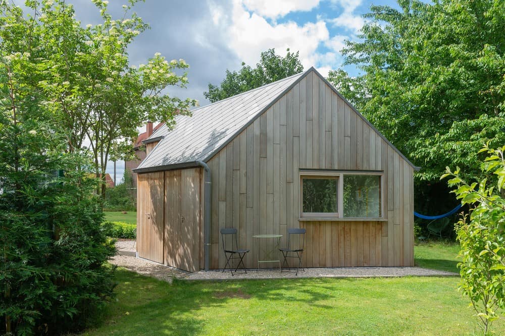 House with Writing Shed / Atelier Tom Vanhee