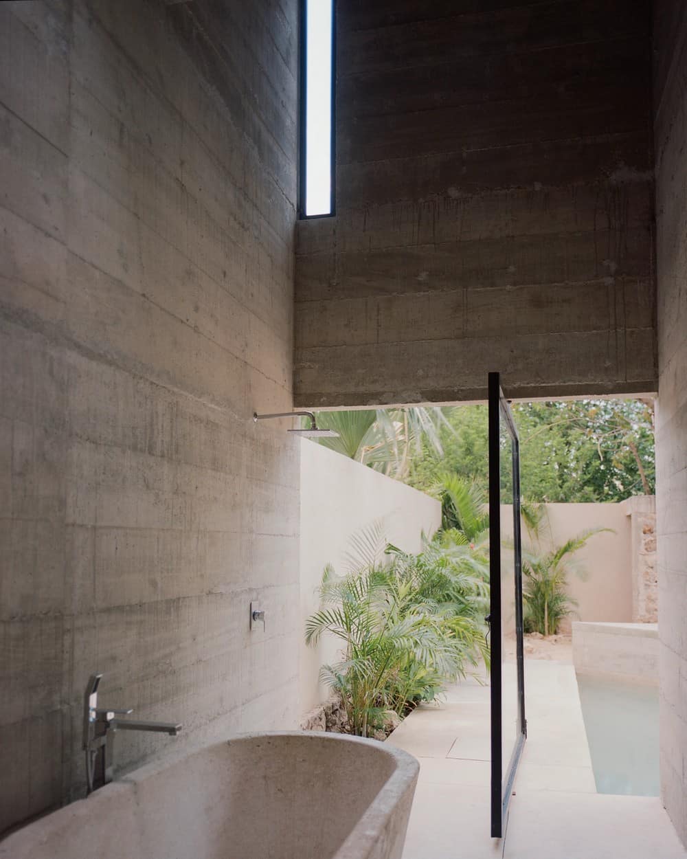 bathroom, Ludwig Godefroy Architecture