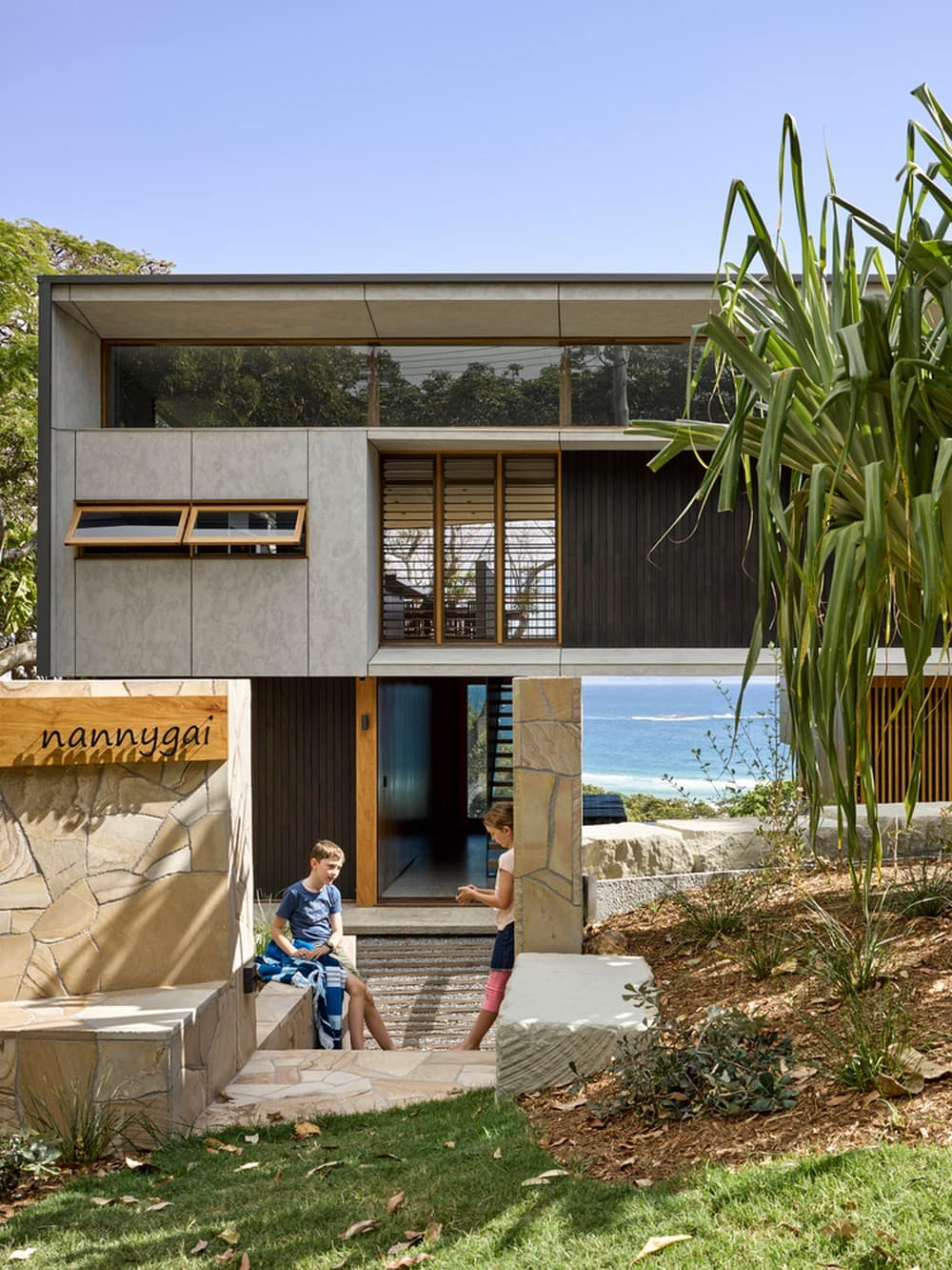 Nannygai House / Paul Butterworth Architect