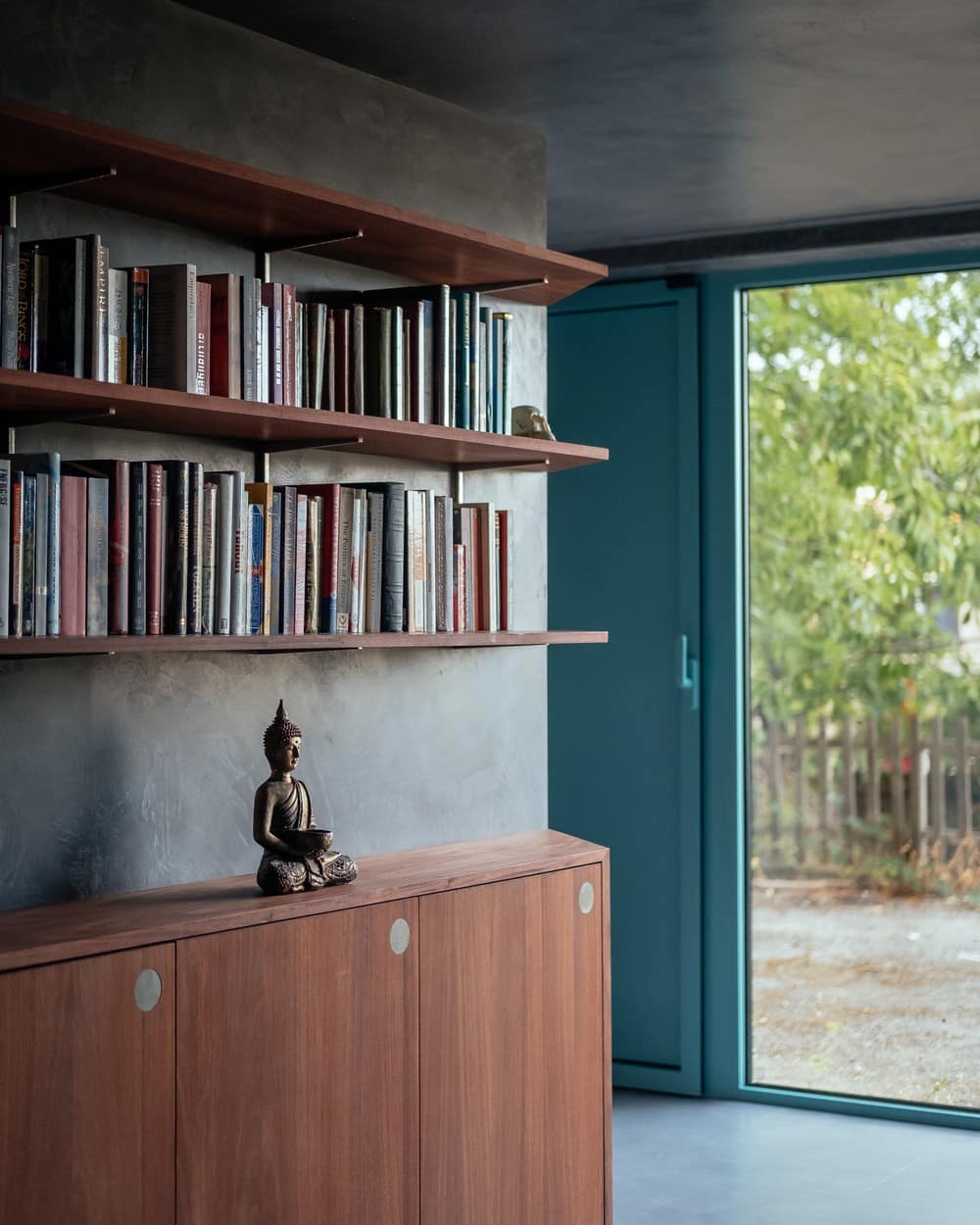 Home Office for a Neurosurgeon and a Software Engineer in a 30 sqm Garage Conversion