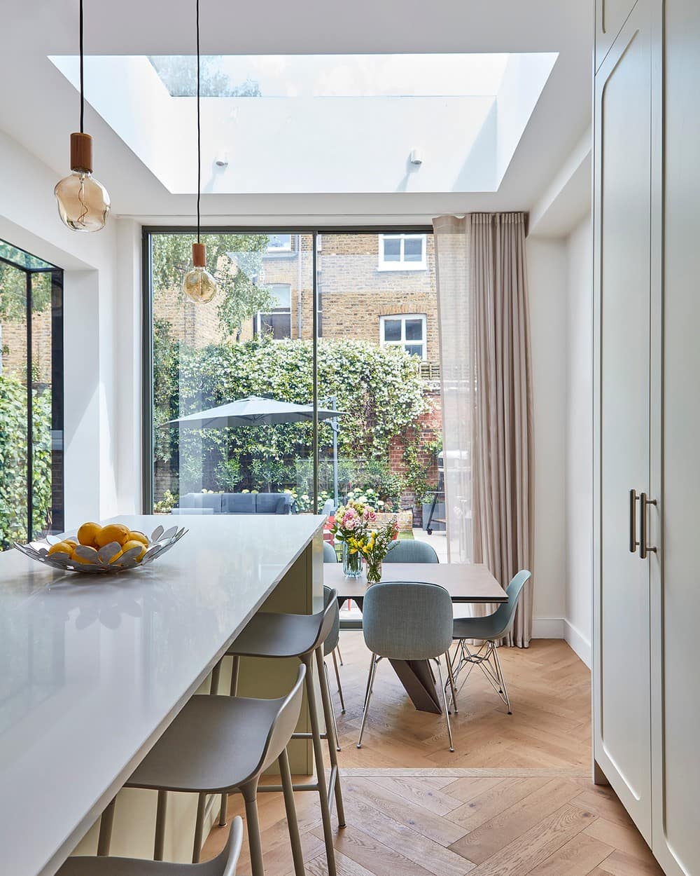 dining room, EMR Architecture, French Touch House