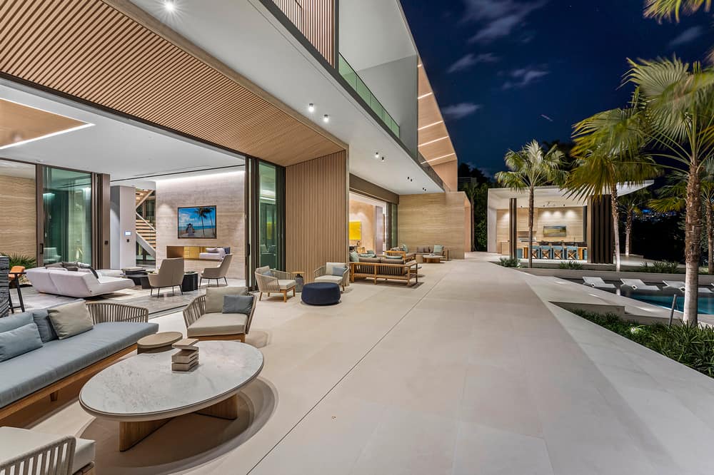 La Gorce Island Home Designed by Choeff Levy Fischman