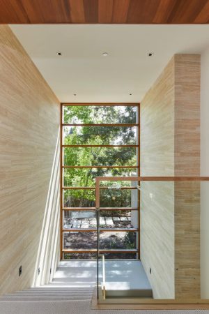 Happy Valley Residence / Swatt Miers Architects