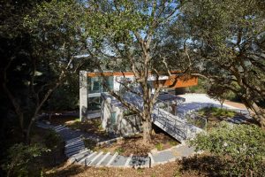 Drury Court Residence / Swatt Miers Architects