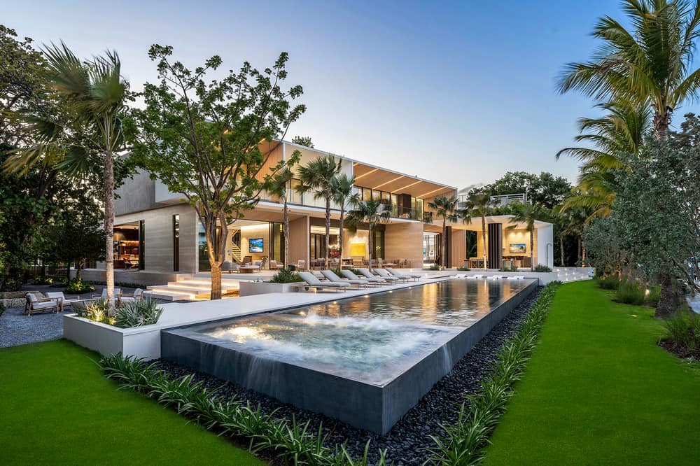 La Gorce Island Home Designed by Choeff Levy Fischman