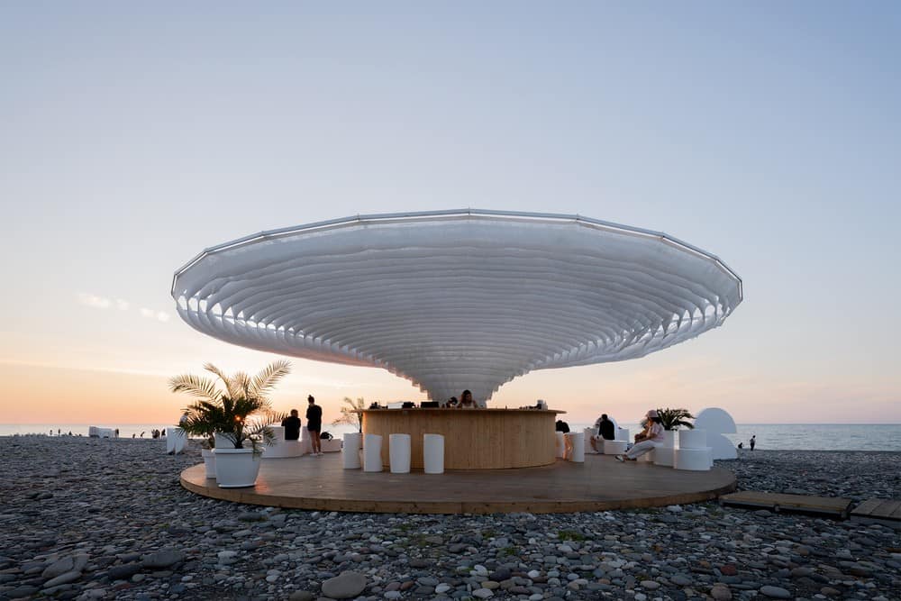 Meama Collect Beach Bar / Khmaladze Architects