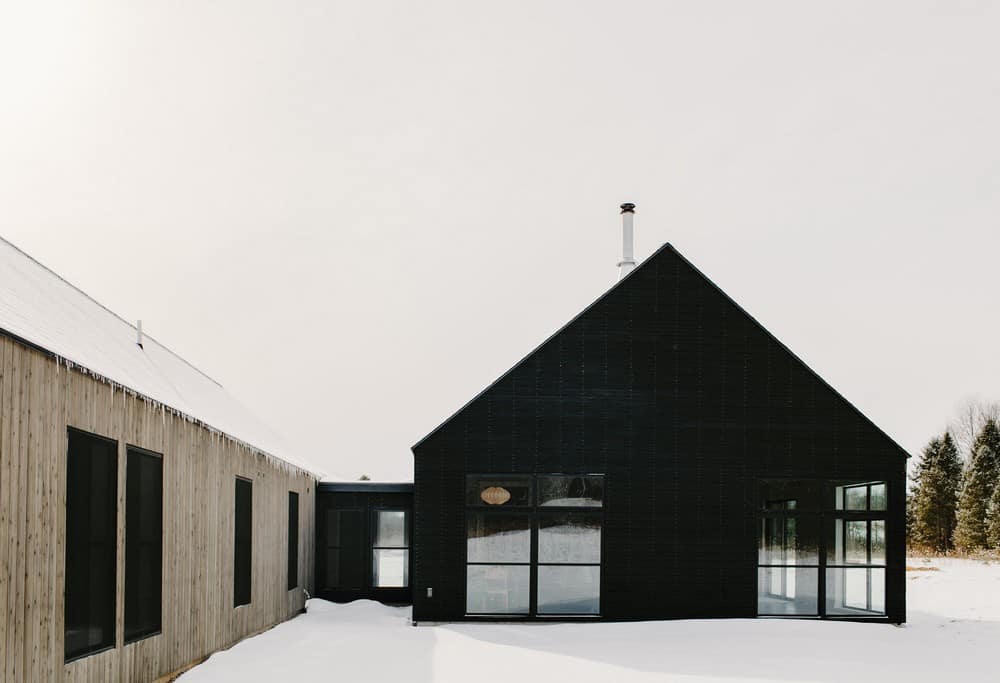 Svart Hus / Nakamoto Forestry