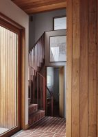 West Bend House / MRTN Architects