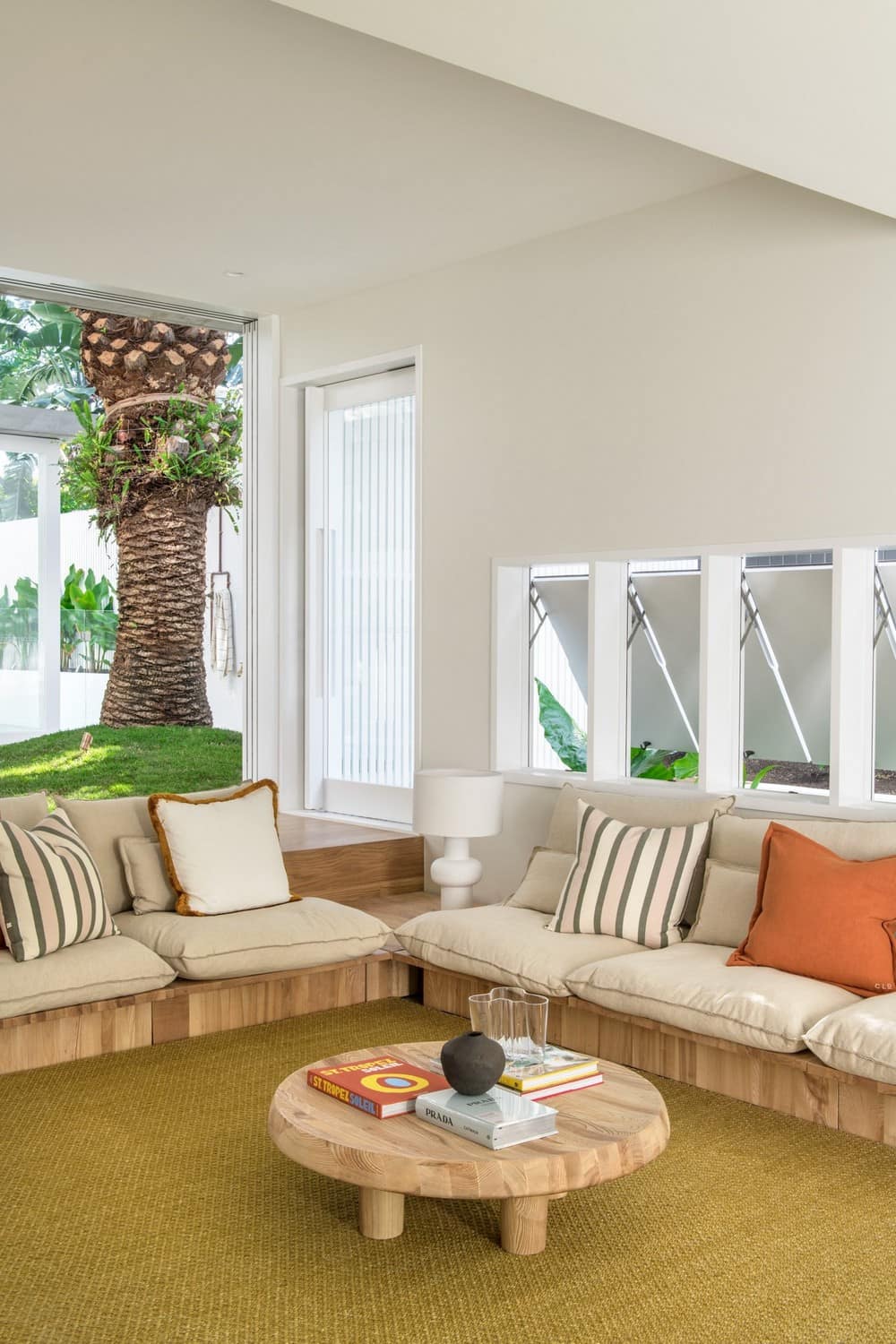 living room, Banya Street House